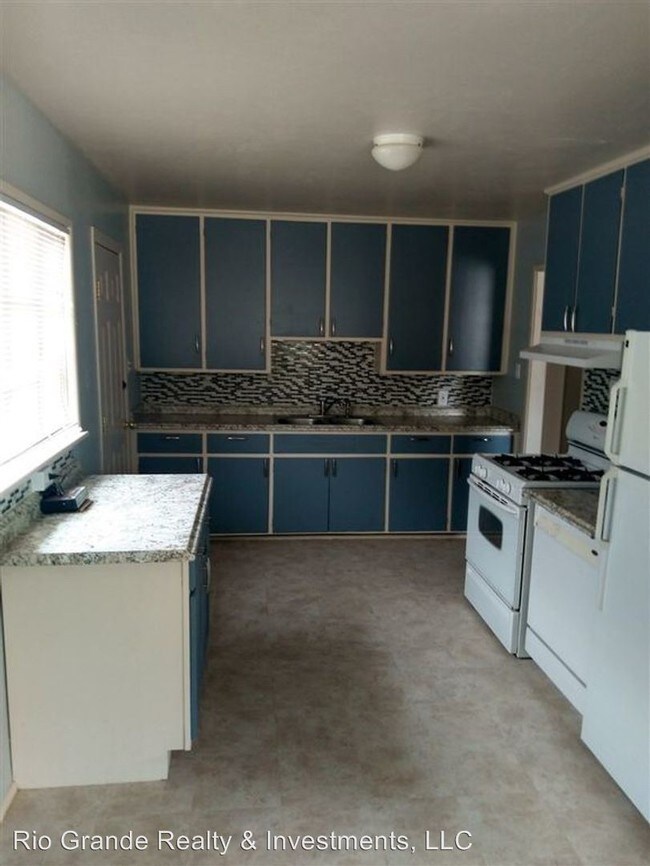 Building Photo - 3 br, 1 bath House - 1305 17th Street