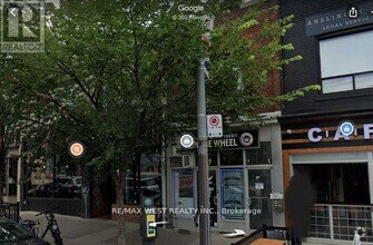 Building Photo - 1319 St Clair Ave W