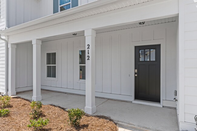 Building Photo - 212 Clifton Dr