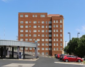 Building Photo - Ambassador