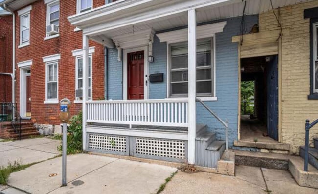 Building Photo - 63 E North St