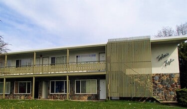 Building Photo - 1006 Tolmie Ave