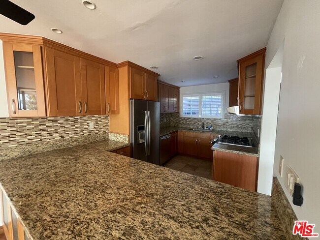 Building Photo - 4557 Don Ricardo Dr