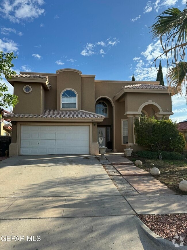 Building Photo - 12176 Dos Rios Dr
