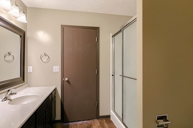 Building Photo - 2630 W Timber Lake Dr