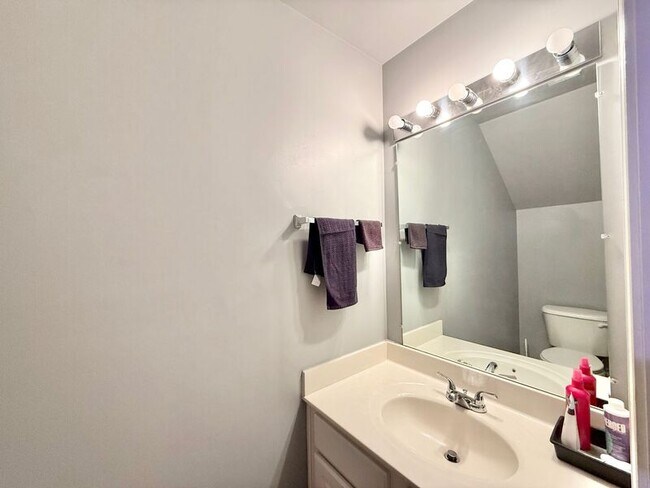 Foto del edificio - 311 Coral Creek Ln