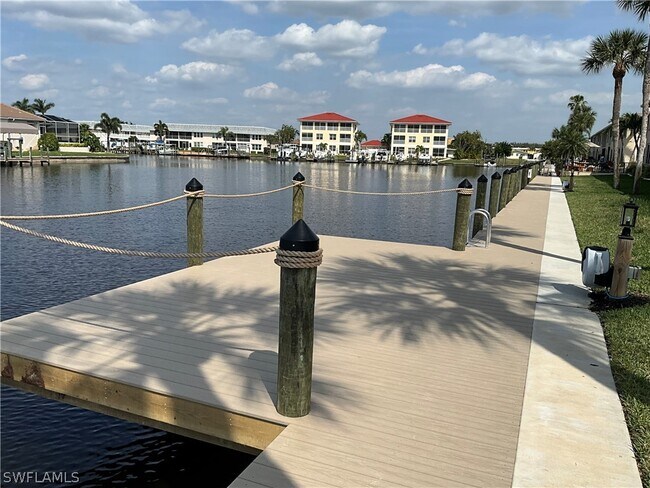 Building Photo - 1729 Beach Pkwy