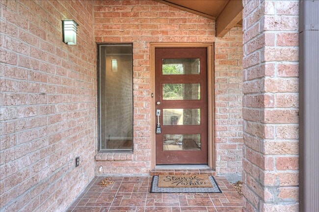 Building Photo - 5518 Sarazen Dr