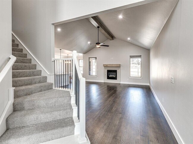 Building Photo - 8217 Jenny Ln