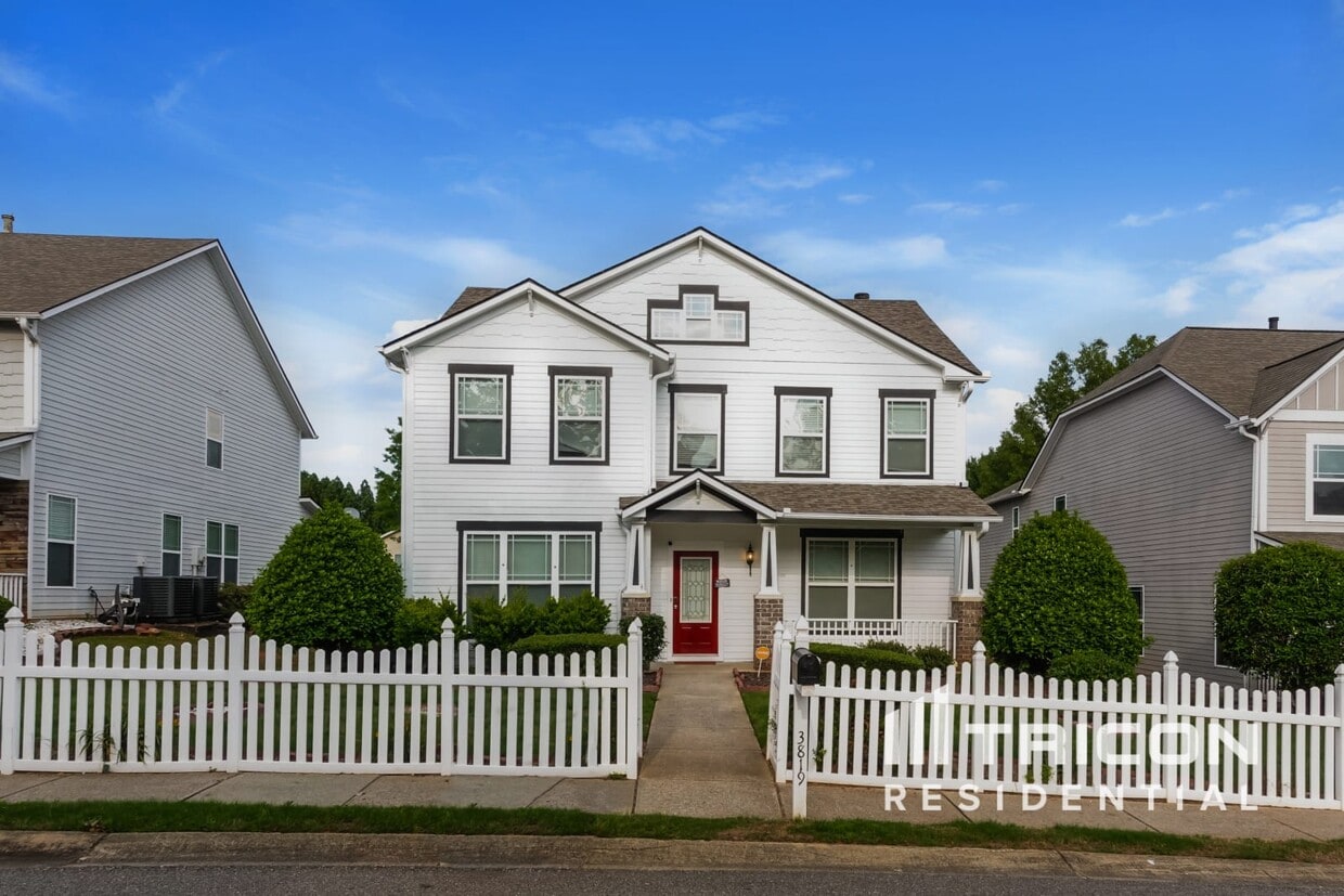 Foto principal - 3819 Stagecoach Ln