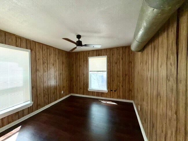 Foto del edificio - 1646 N 15th A St