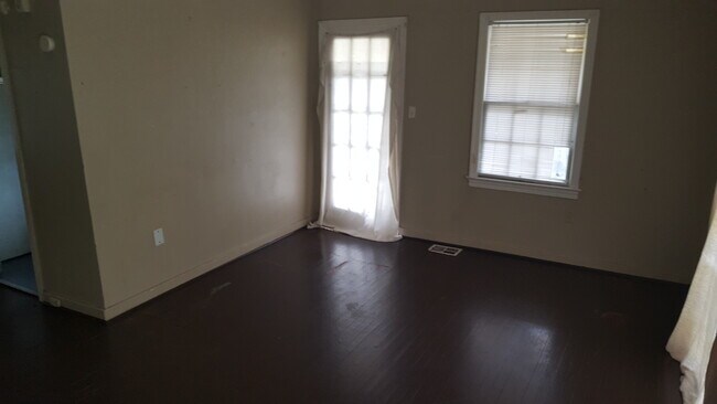 Building Photo - 244 Arbor Hills Dr