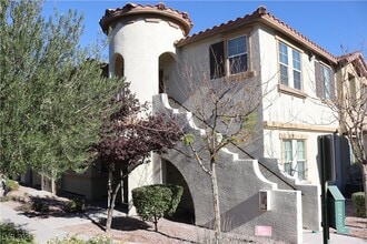 Building Photo - 50 Aura de Blanco St