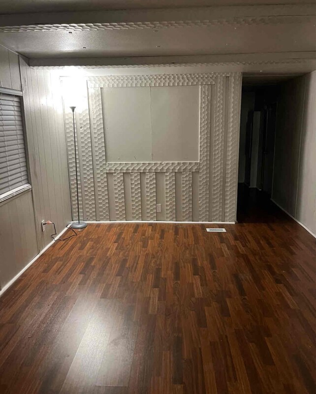 Foto del edificio - 1820 Ichetucknee Rd SE