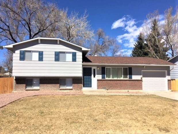 Primary Photo - Completely Remodeled Home in Vista Grande
