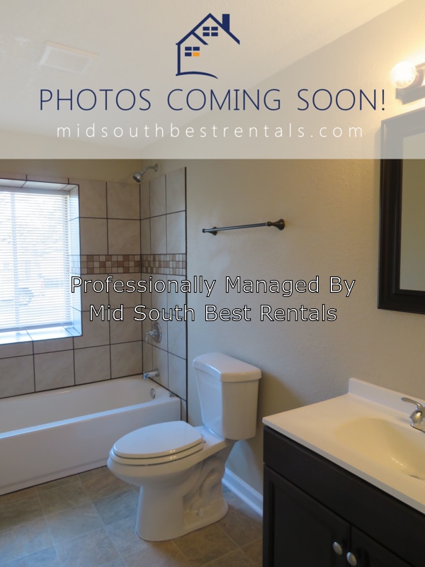 Building Photo - 3402 Piney Woods Ave