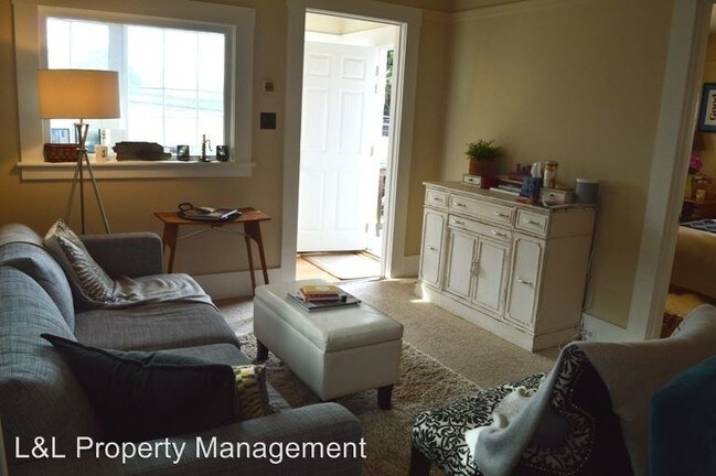Foto del edificio - 2 br, 1 bath Apartment - 411 Turney Street