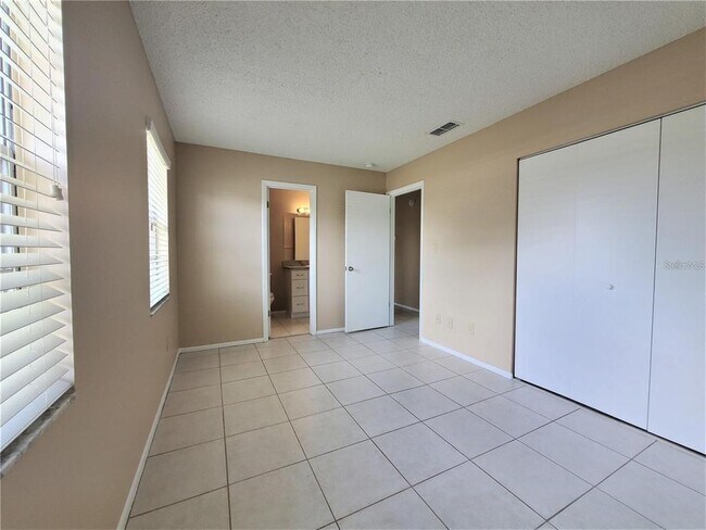 Foto del edificio - 98 Pinata Ct