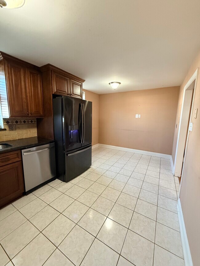 Foto del edificio - 3808 Ronnald Dr