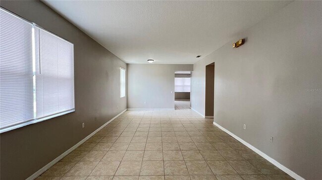 Foto del edificio - 318 Sand Ridge Dr