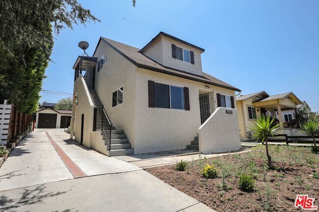 Foto del edificio - 4932 Lincoln Ave