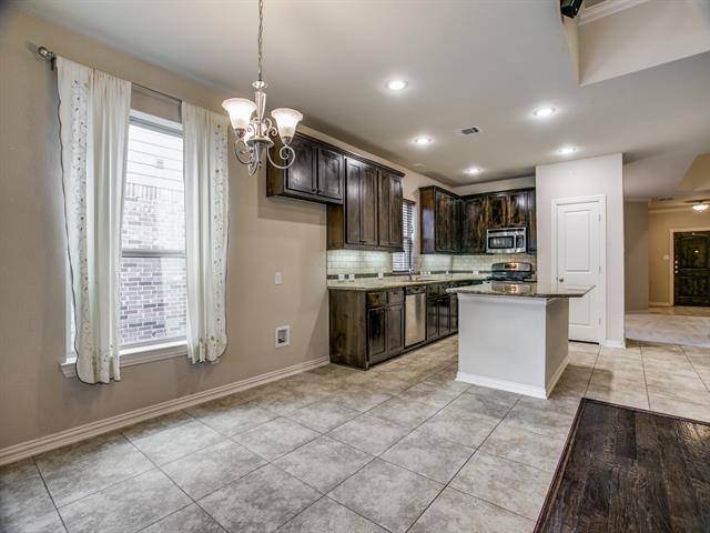 Foto del edificio - 5744 Silverton Ave