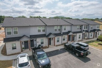 Building Photo - 654 N Littleleaf Ter