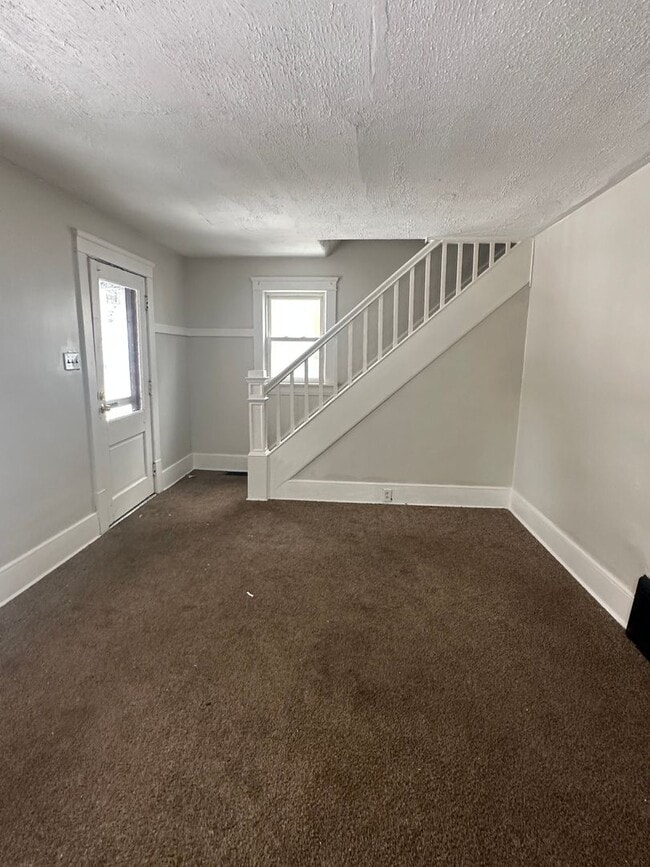 Foto del edificio - 3bd Single Family Akron Cash Pay