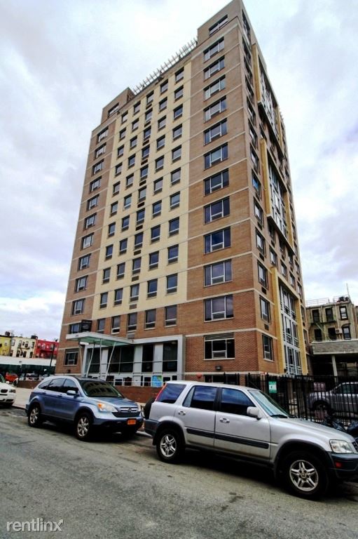 Building Photo - 360 Grove St