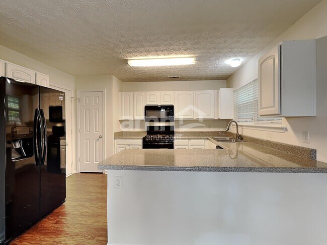 Building Photo - 134 Holly Mill Village Dr