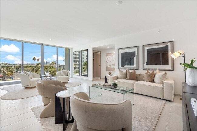 Foto del edificio - 10281 W Bay Harbor Dr