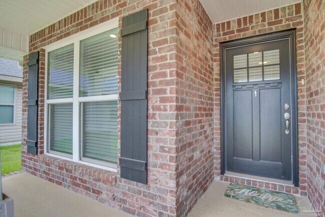 Foto del edificio - 8810 Derby Ln