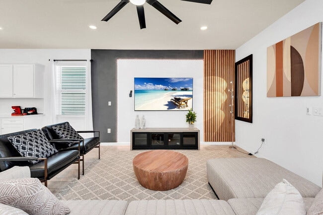 Foto del edificio - 3624 Lily Ln