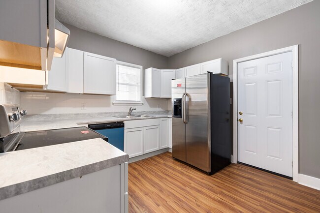 Foto del edificio - 835 S 38th St