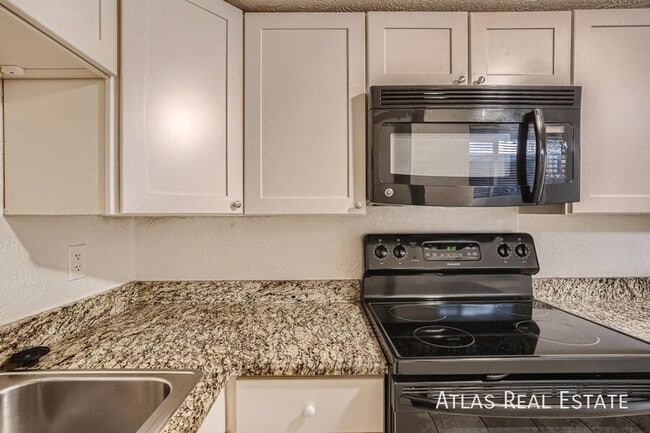 Photo - 1569 Lima St Apartment