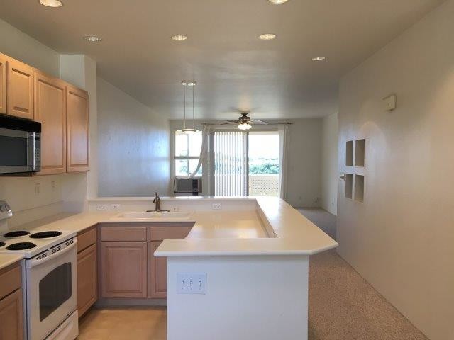 Building Photo - 1355 Moanalualani Pl