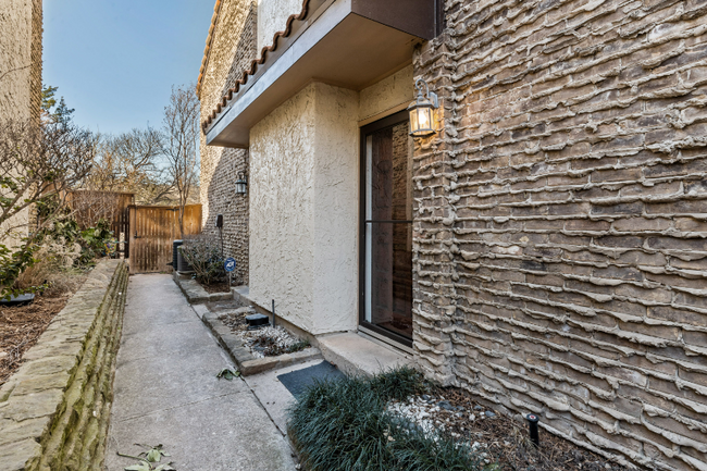 Building Photo - 5626 Preston Oaks Rd