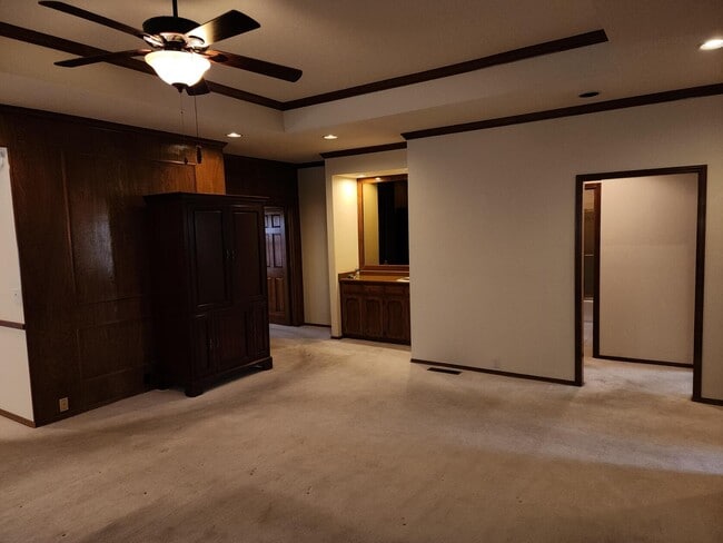 Foto del edificio - 9335 Admiral Lowell Pl NE