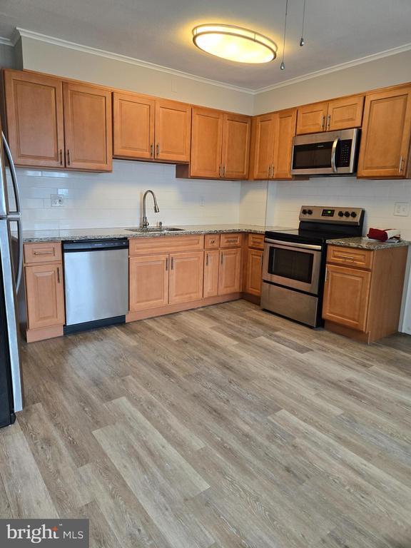 Foto del edificio - 102 W Broad St