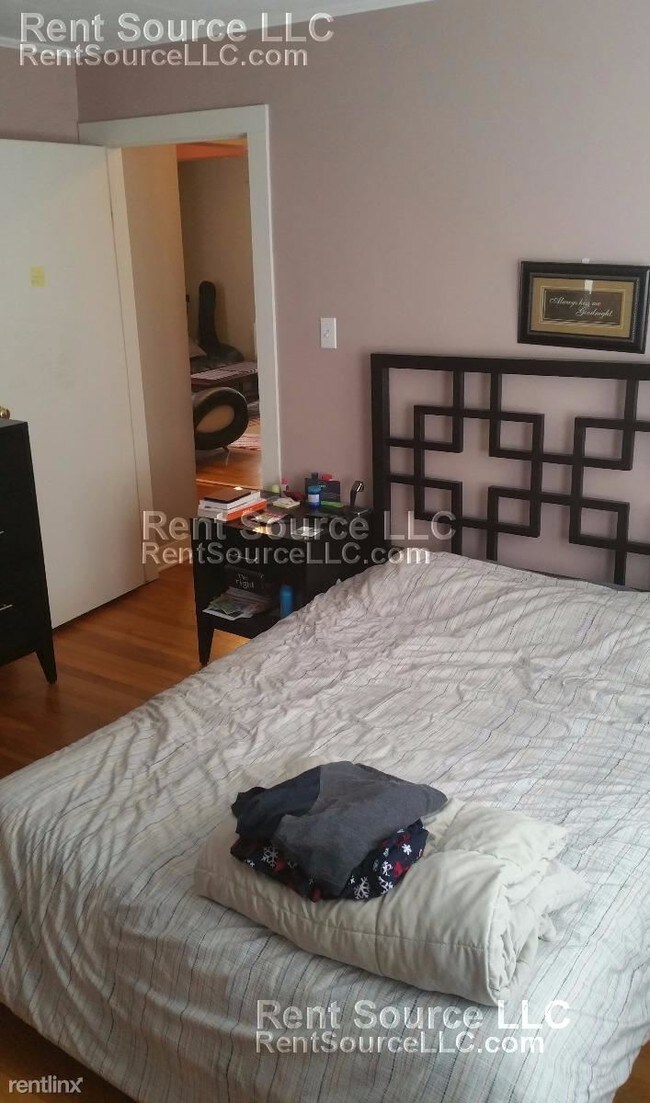Building Photo - 3 br, 1 bath  - 51 Tremont St