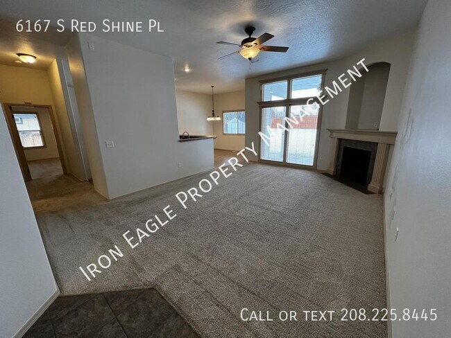 Building Photo - 6167 S Red Shine Pl