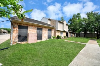 Building Photo - 7877 Kendalia Dr