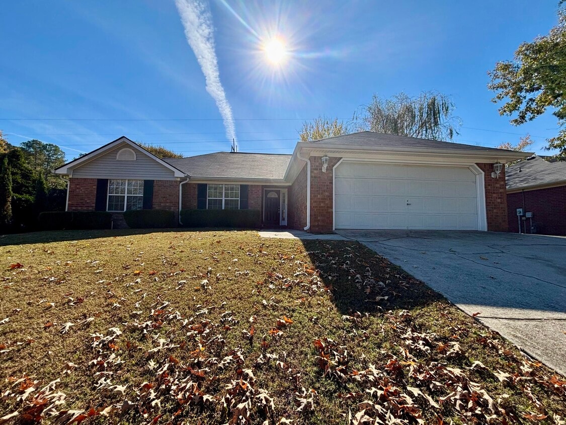 Foto principal - 666 Wellington Dr