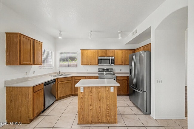 Building Photo - 6947 W Via Del Sol Dr