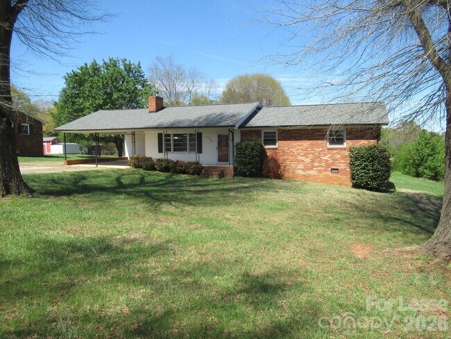 Foto del edificio - 1330 Davis Rd