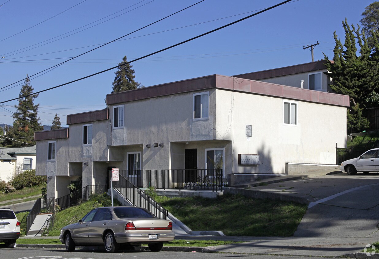 Building Photo - 1930-1944 16th Ave