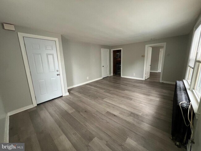 Foto del edificio - 420 Cinnaminson Ave