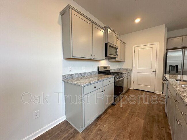 Foto del edificio - 110 Holly Leaf Ln