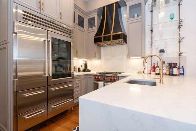 Foto del edificio - 288 Commonwealth Ave