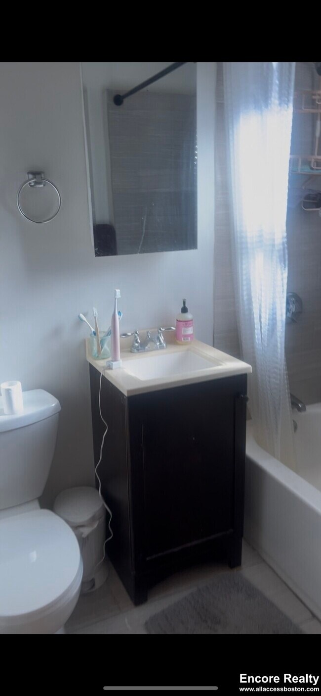 Foto del edificio - 38 Hemenway St